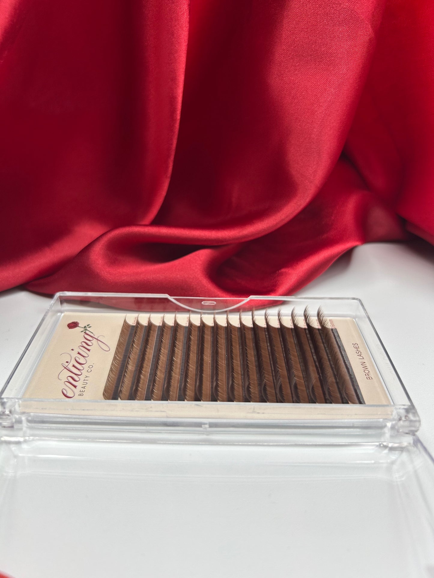 Brown Cashmere Mixed Tray Lash Extensions