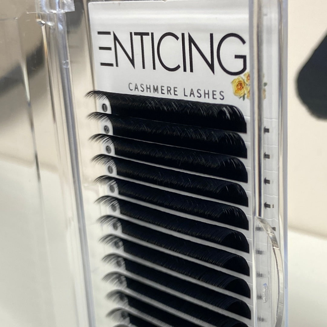 Volume Lash Extensions