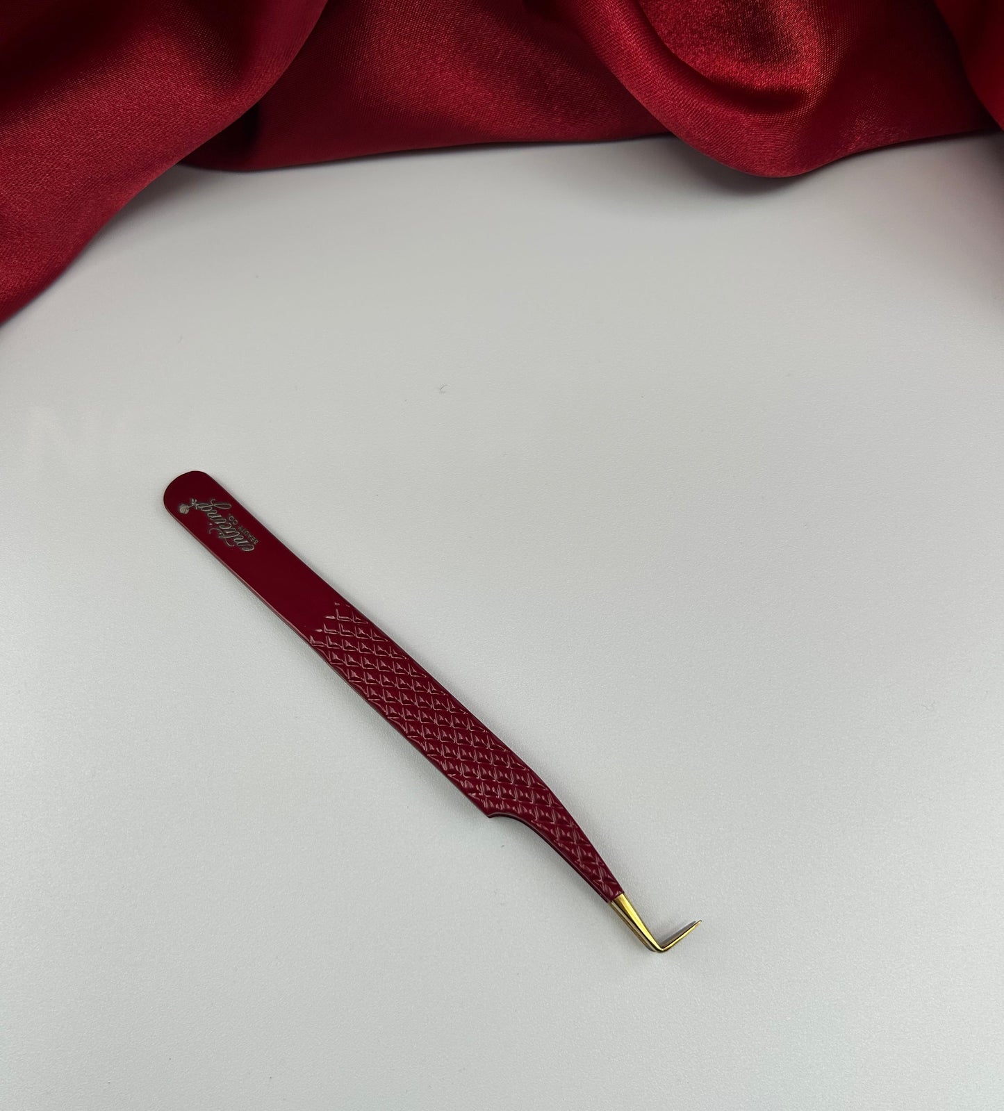 90 degree angle Mega/Volume Tweezers